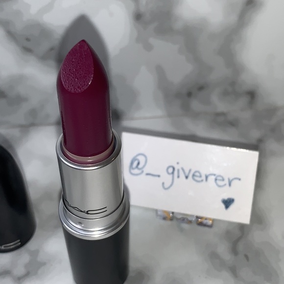 NWOB REBEL SATIN Lipstick MAC - Picture 3 of 17